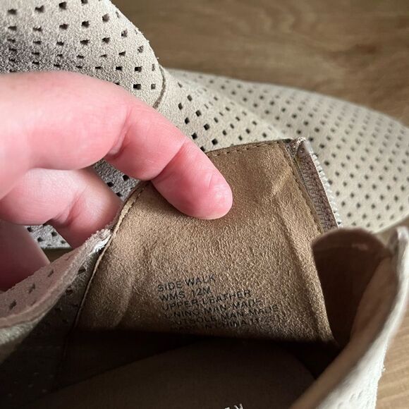 Kenneth Cole Reaction Beige Perforated Ankle Booties Women’s 12 New - Picture 7 of 8